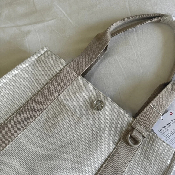 🆕 Lululemon Two Toned Canvas Tote Bag Large 10L - Picture 2 of 7